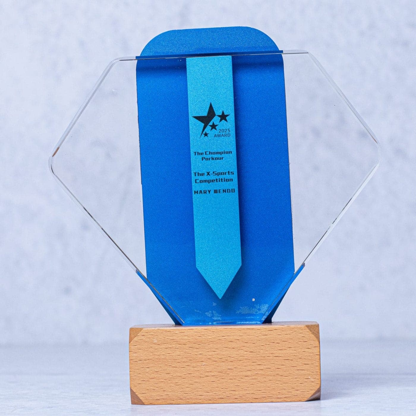 CR032 CRYSTAL AWARDS