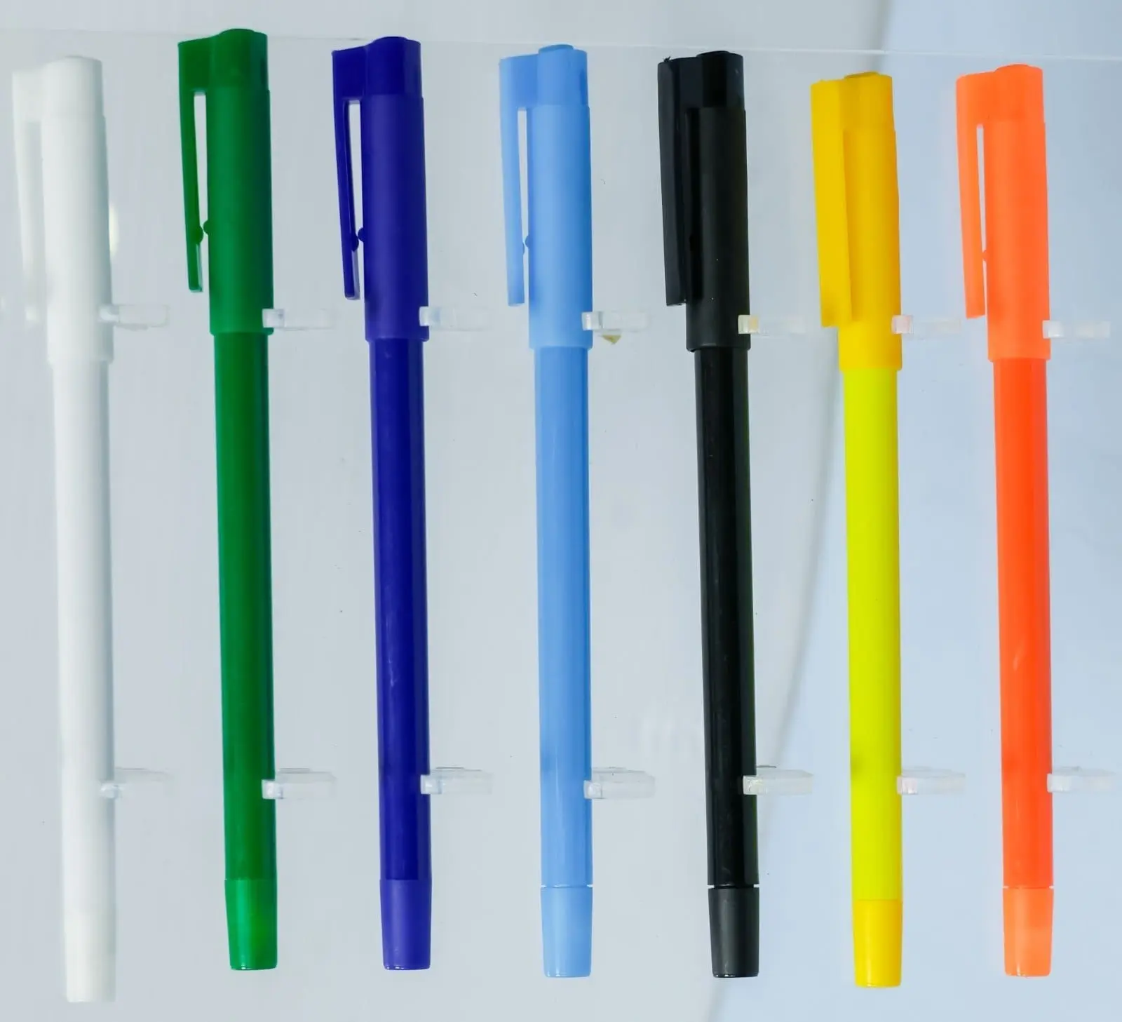 Plastic pen model GP-PP029 on a light background, Hensa