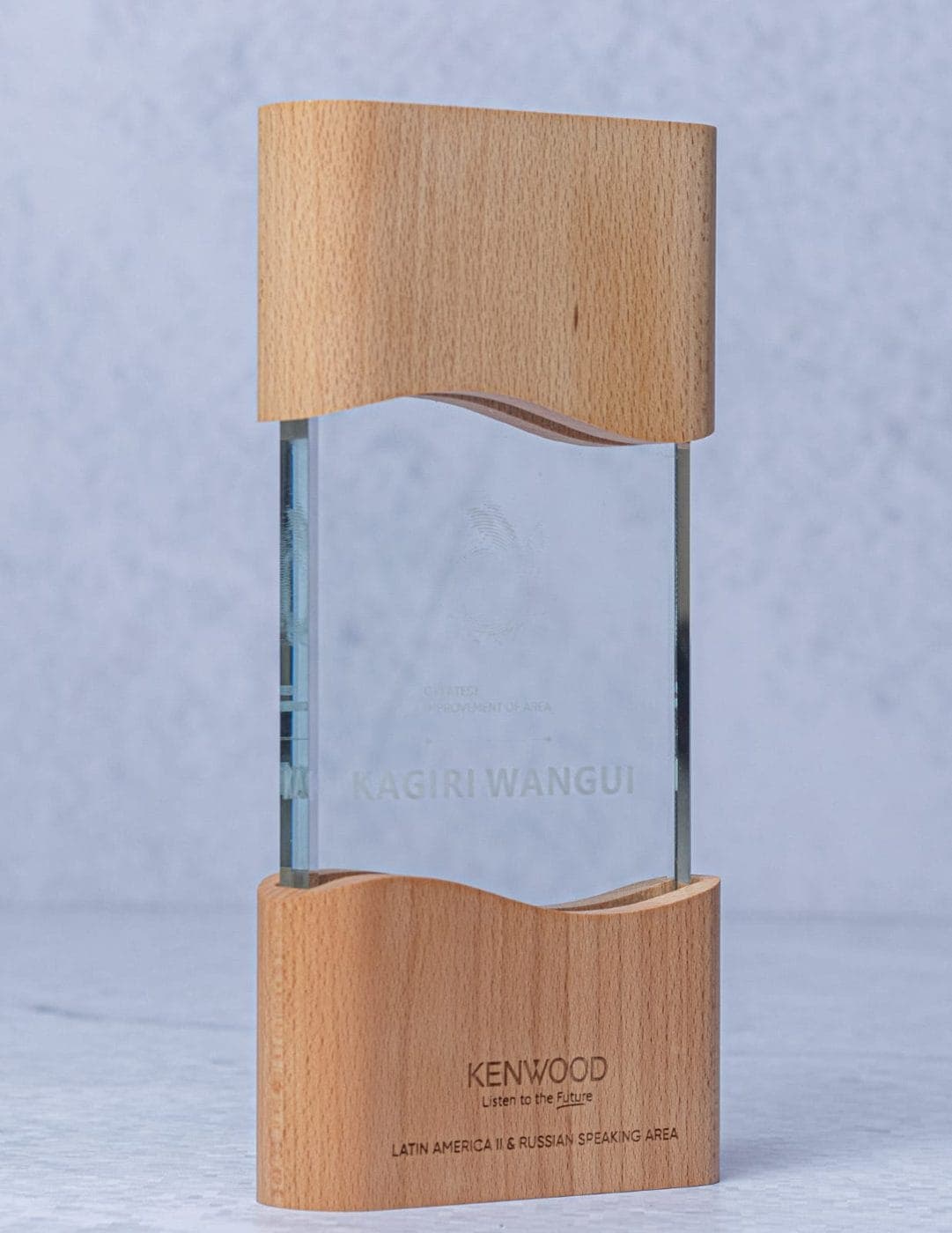 CR004 CRYSTAL AWARD