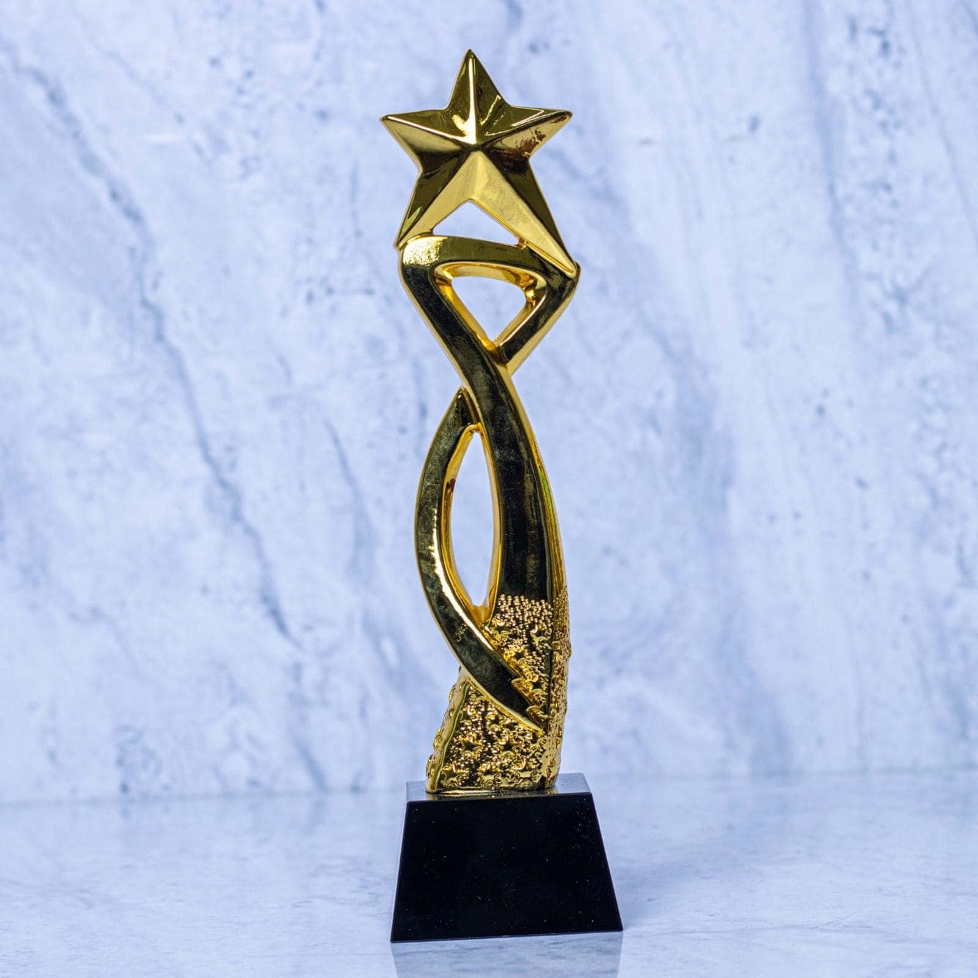 WIK 11 Trophy π