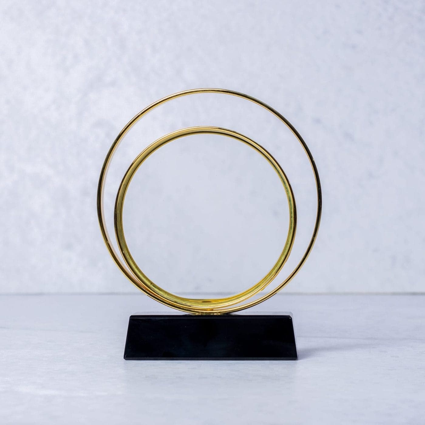 2472 CRYSTAL AWARD