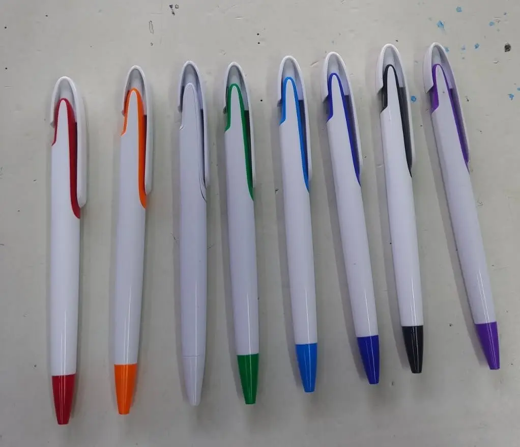 White pens with coloured clips and tips, Hensa